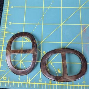 Vintage brown swirl curved plastic scarf or shawl rings